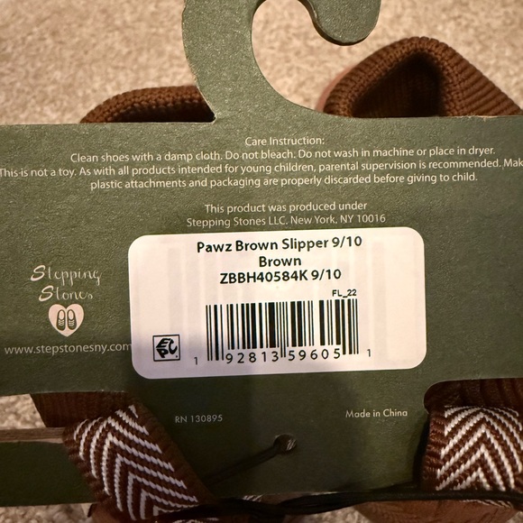 NWT PAWZ brown slippers size 9/10 (3-4 years) - Picture 8 of 8